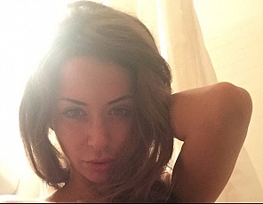 content/selfies-panties/4.jpg