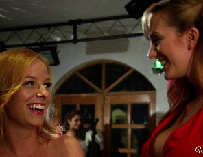 content/tw_brett_carmen_emily_120812-v01/4.jpg